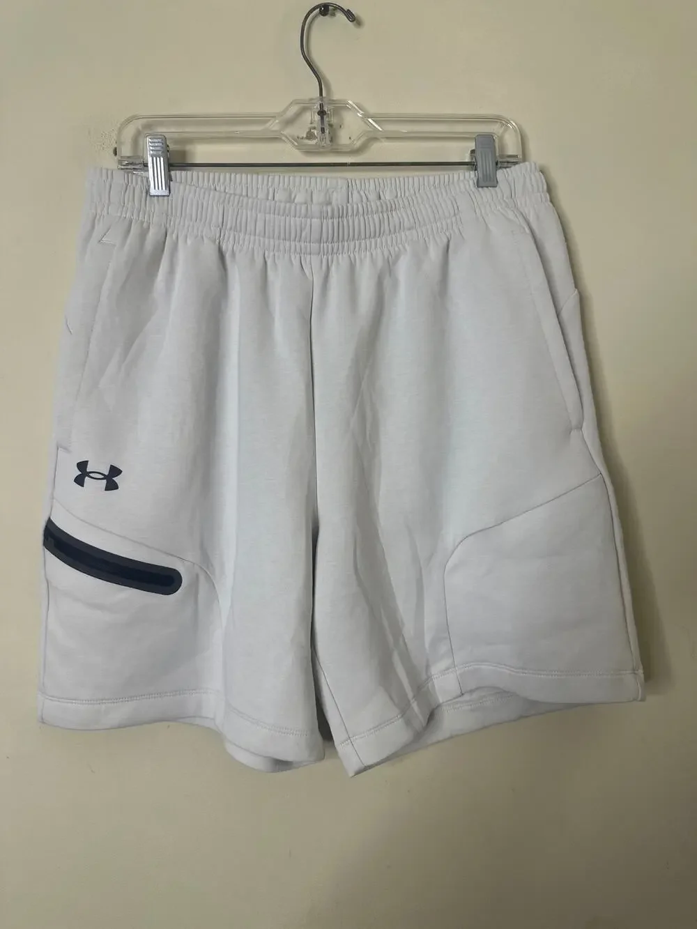 Under Armour Shorts Mens Unstoppable Fleece Shorts L p